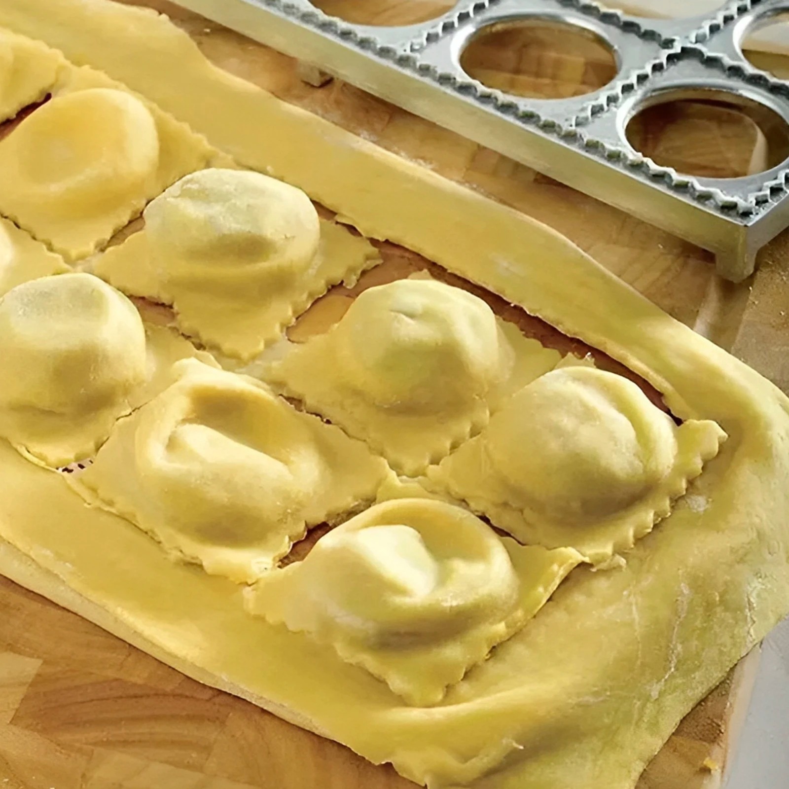 Dumpling Mold 12 Holes Ravioli - огляд і ціна Kitchen Gadgets Ninja